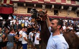[ẢNH] Vỡ òa cảm xúc tại lễ hội đua ngựa trung cổ lâu đời ở Italy